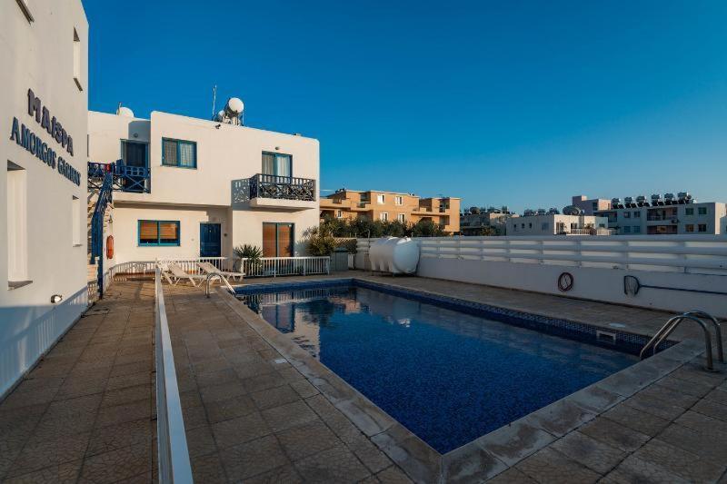Central Gem - 10 Min Walk To The Sea, Harbor And Mall Lejlighed Paphos Eksteriør billede