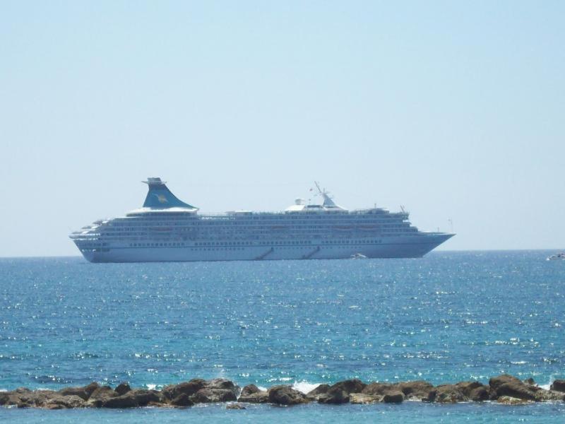 Central Gem - 10 Min Walk To The Sea, Harbor And Mall Lejlighed Paphos Eksteriør billede