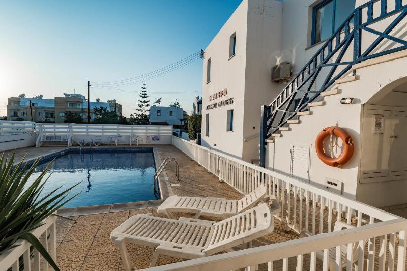 Central Gem - 10 Min Walk To The Sea, Harbor And Mall Lejlighed Paphos Eksteriør billede
